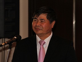 開会挨拶するフン駐日ベトナム大使