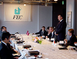 第83回FEC日欧経済等フォーラム会場の様子。左側はFEC役員
