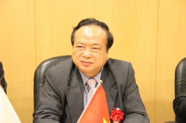 トイ・ベトナム・カマウ省知事