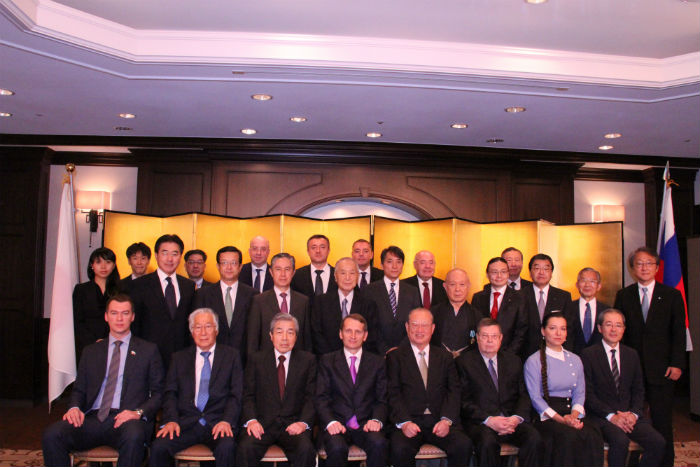 ナルイシキン・ロシア国家院議長(前列左から4番目)