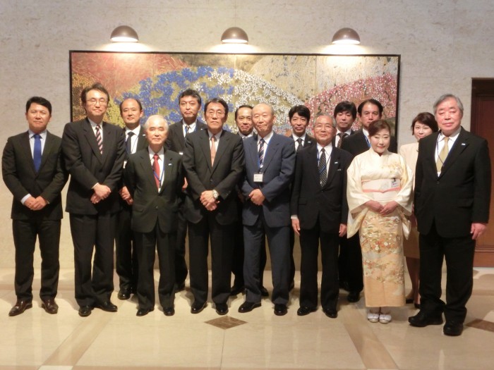 梅田駐ベトナム大使主催の昼食会後